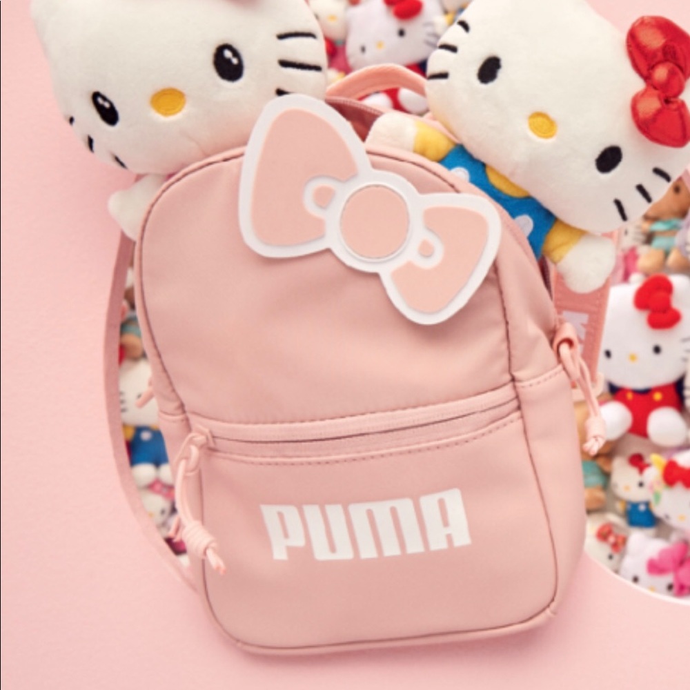 🌸HELLO KITTY PUMA PURSE- BACKPACK🌸
